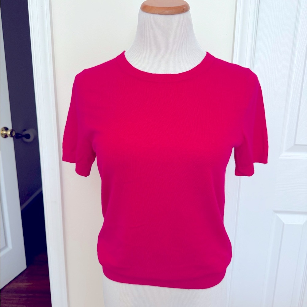 Ann Taylor Pink Short Sleeve Sweater, Black Bow Closure, Size M